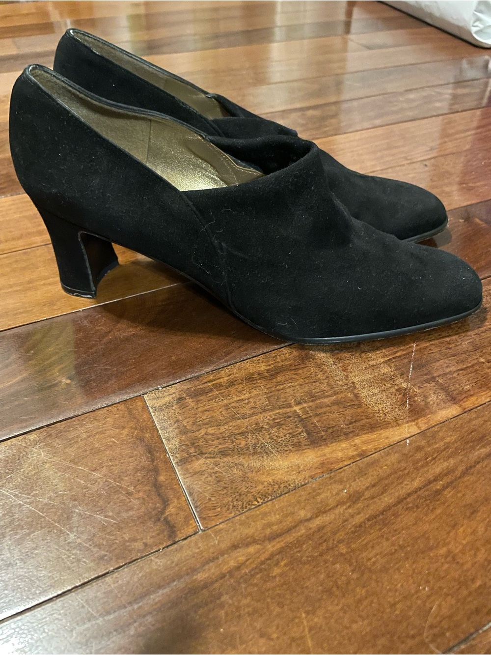 Vintage Stuart Weitzman suede Booties, size 9.5
